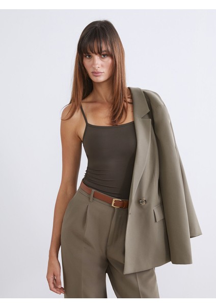 Yeni Sezon U Yaka Askılı Kadın Atlet