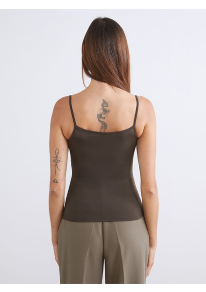 Yeni Sezon U Yaka Askılı Kadın Atlet fırsatları