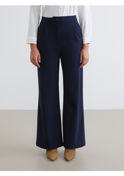 Yeni Sezon Loose Fit Geniş Paça Kadın Pileli Pantolon fiyatları