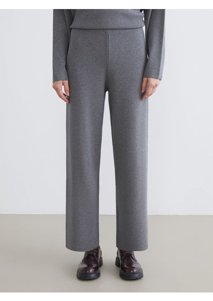 Yeni Sezon Beli Lastikli Geniş Paça Kadın Triko Pantolon fiyatları