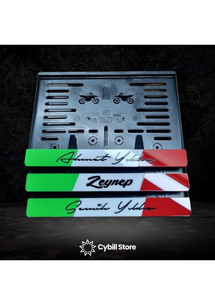 Kişiye Özel Italya Tasarım Pleksi Motosiklet Plaka Altlığı 15X25 cm Dilediğinizi Yazdırın El Yapımı Motor Plakalık – Isim Yazılı Özel Tasarım Dayanıklı Pleksi Çerçeve – Cybill Store fırsatları