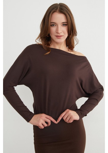 Basic Kayık Yaka Yarasa Kol Bluz