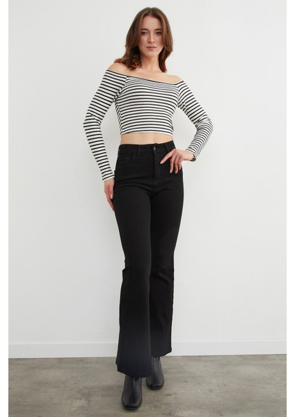 Yüksek Bel Fermuarlı Likralı Flare Jean modelleri