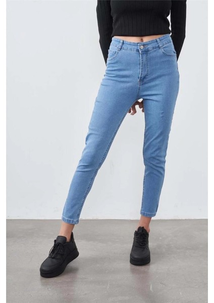 Dar Paça Yüksek Bel Kadın Jean Slim Fit Kot Pantolon – Esnek Denim, Şık Siluet, Günlük ve Ofis Kullanımı Için Mavi - Siyah Renk modelleri