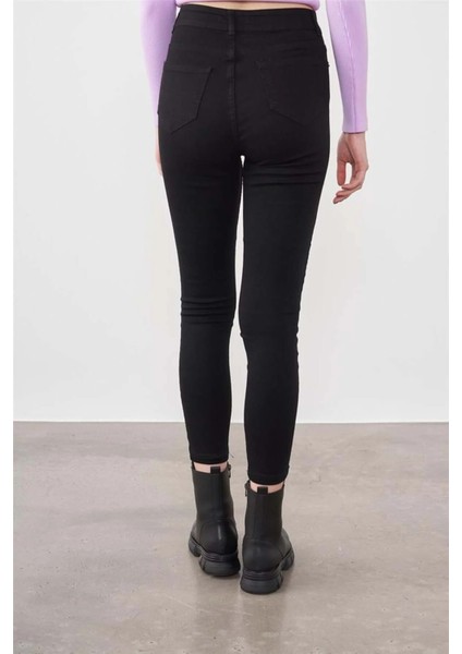 Dar Paça Yüksek Bel Kadın Jean Slim Fit Kot Pantolon – Esnek Denim, Şık Siluet, Günlük ve Ofis Kullanımı Için Mavi - Siyah Renk fiyatları