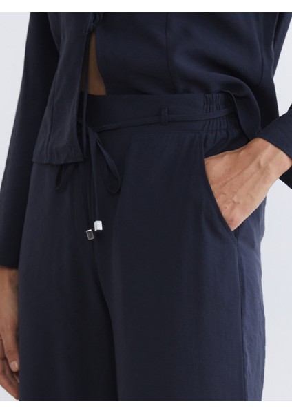 Yeni Sezon Beli Lastikli Geniş Paça Kadın Pantolon modelleri