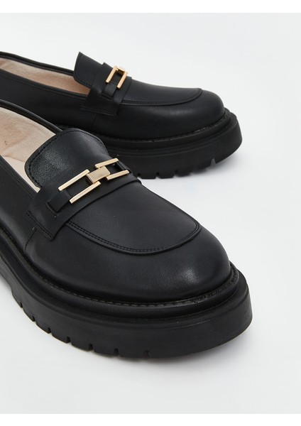 Yeni Sezon Deri Görünümlü Kadın Loafer Ayakkabı modelleri