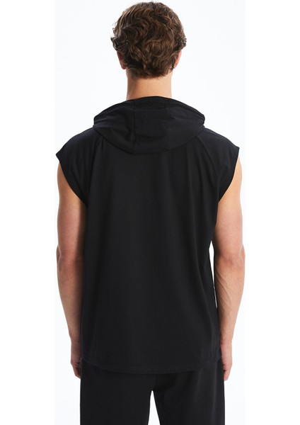 Yeni Sezon Kapüşonlu Erkek Kolsuz Tişört fırsatları