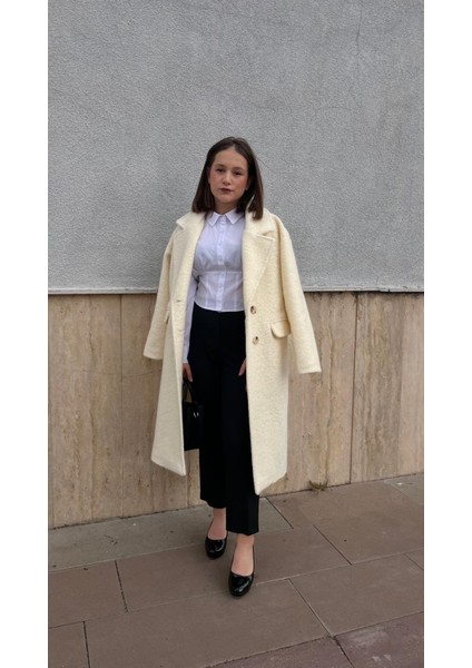 Kruvaze Düğmeli Cep Detaylı Kaşe Kaban