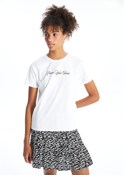 Yeni Sezon Bisiklet Yaka Baskılı Kısa Kollu Kadın Tişört