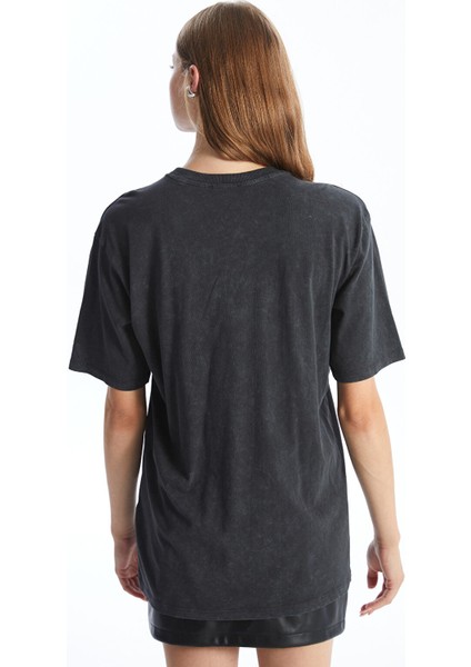 Yeni Sezon Bisiklet Yaka Baskılı Kısa Kollu Oversize Kadın Tişört fırsatları