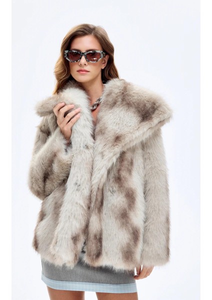 Kruvaze Yaka Kürk Kaban modelleri