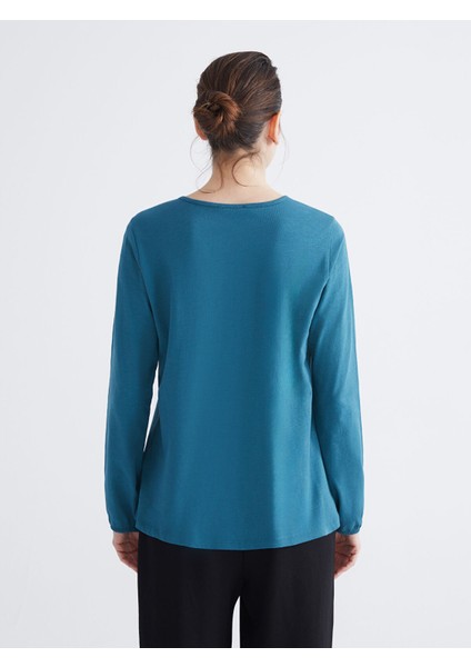 Yeni Sezon Bağlamalı Yaka Nakışlı Bluz fırsatları