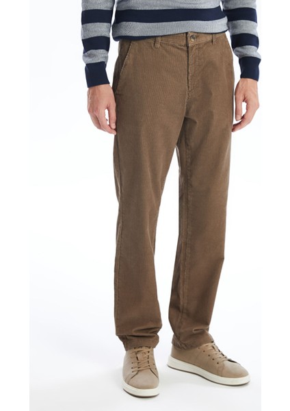 Yeni Sezon Rahat Kalıp Kadife Erkek Chino Pantolon fiyatları