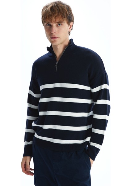 Yeni Sezon Dik Yaka Uzun Kollu Çizgili Erkek Triko Kazak