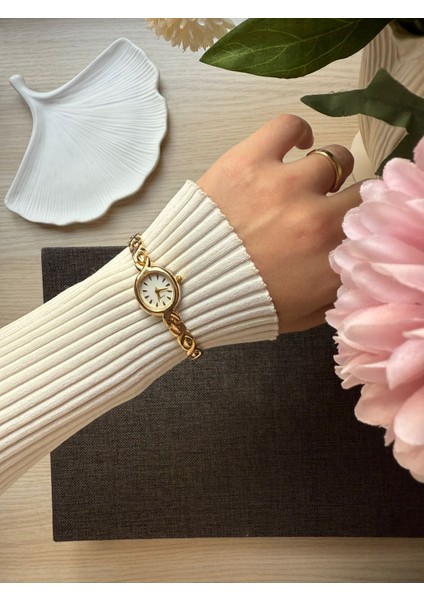 Retro Minimal Metal Kordon Vintage Kadın Kol Saati Yuvarlak