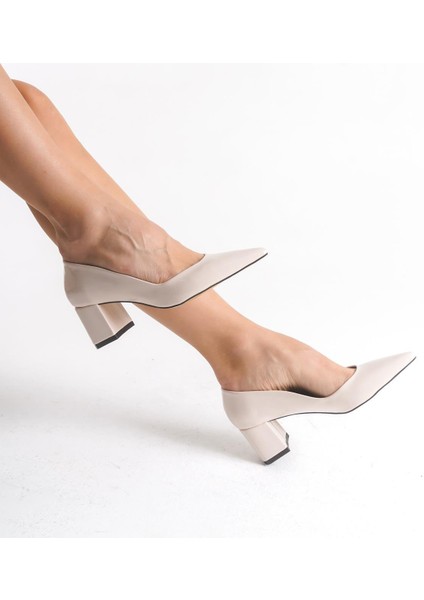 Kadın Bej Rugan Stiletto Kalın Topuklu Z3T5KACLY012 – Şık ve Rahat Günlük & Gece Kullanımı fırsatları