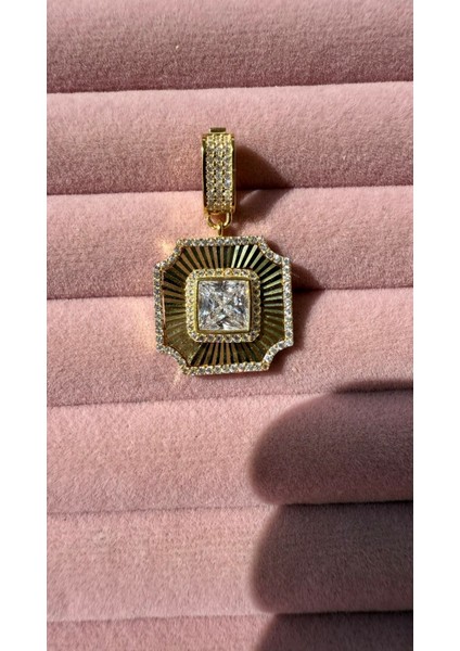 Pırlanta Montür Kare Montür Çarkıfelek Model Kolye Ucu fırsatları