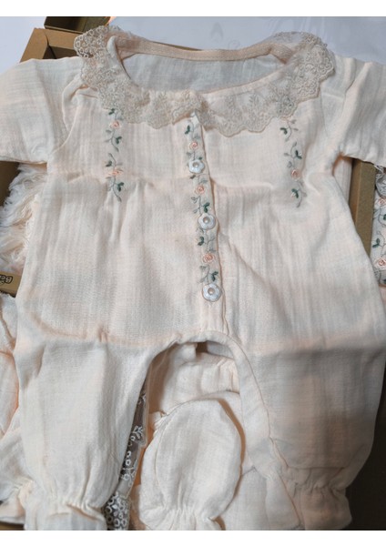 Kız-Erkek Yeni Doğan Hastane Çıkışı % 100 Organik Pamuk Kutulu 10'lu Full Takım Müslin Somon fırsatları