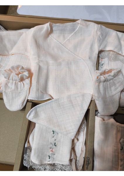 Kız-Erkek Yeni Doğan Hastane Çıkışı % 100 Organik Pamuk Kutulu 10'lu Full Takım Müslin Somon