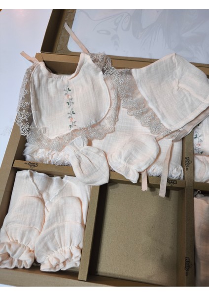 Kız-Erkek Yeni Doğan Hastane Çıkışı % 100 Organik Pamuk Kutulu 10'lu Full Takım Müslin Somon