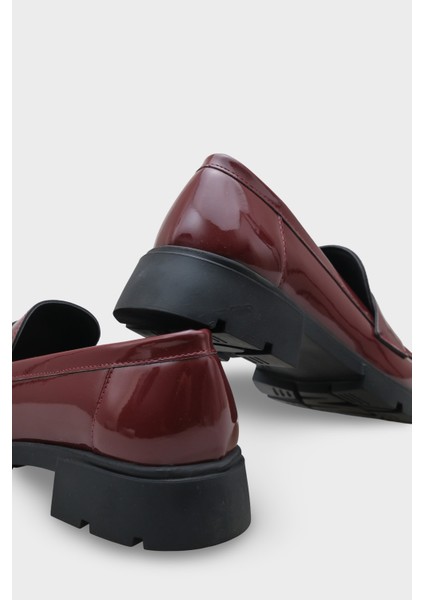 Elga Trak Tabanlı Püsküllü Kadın Loafer fırsatları