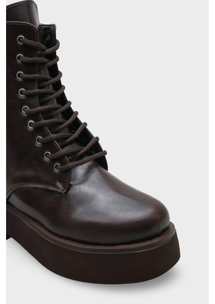 Melessa Yuvarlak Burunlu Yandan Fermuarlı Trak Tabanlı Kadın Bot indirimleri