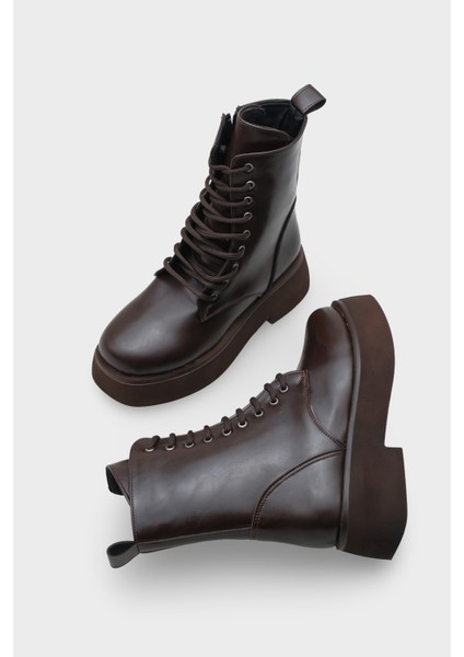 Melessa Yuvarlak Burunlu Yandan Fermuarlı Trak Tabanlı Kadın Bot