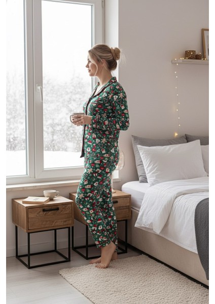 Kadın Noel Desen Mevsimlik Pamuk Likra Göğüs Cepli Boydan Önden Düğmeli Uzun Kol Pijama Takımı
