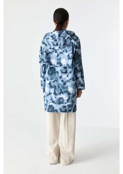 Desenli Kapüşonlu Yağmurluk