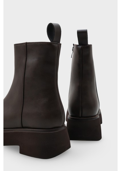 Darla Yuvarlak Burunlu Yandan Fermuarlı Trak Tabanlı Kadın Bot indirimleri