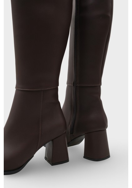 Betti Kadın Bot fırsatları