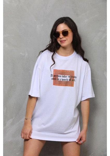 Unisex Bisiklet Yaka Baskılı Oversize T-Shirt - Beyaz modelleri