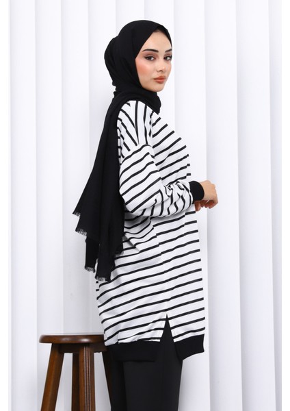 Ekru Çizgili Bisiklet Yaka Armalı Tunik fırsatları