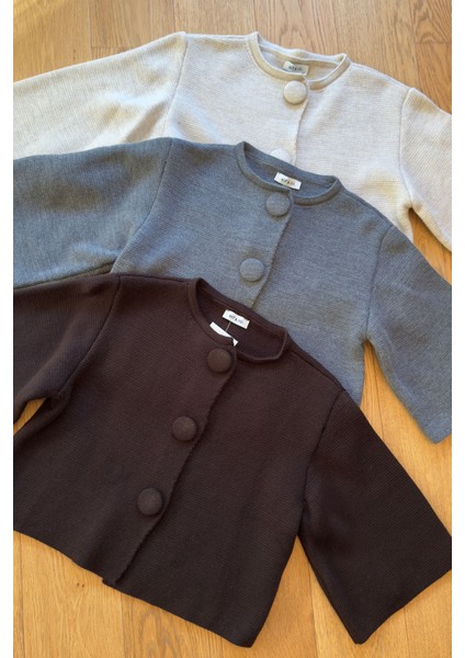 Kaplama Düğmeli Triko Hırka- Kahverengi indirimleri