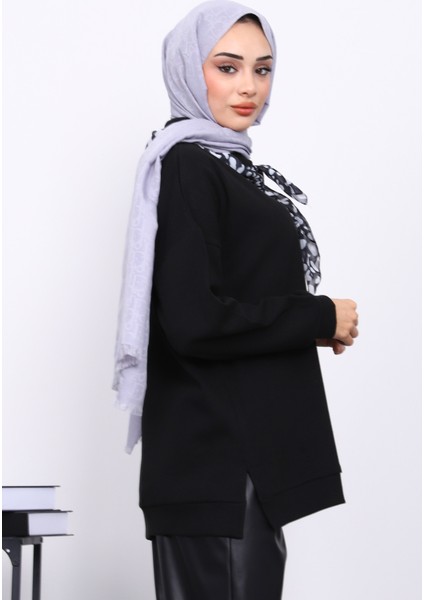 Siyah Fular Detaylı Yakalı Tunik fırsatları