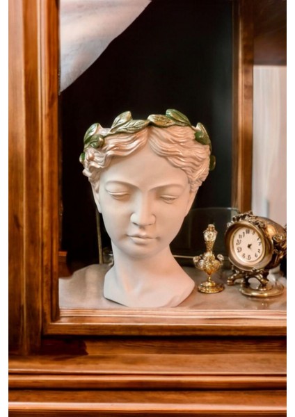 Dekoratif Helen Saksı