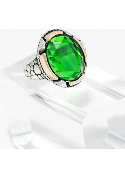Yeşil Doğal Taşlı 925 Ayar Gümüş Erkek Yüzük – Güçlü ve Modern Bir Duruş