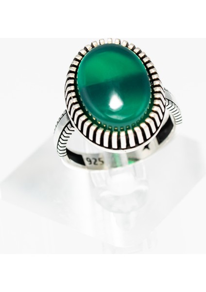 Yeşil Akik Taşlı 925 Ayar Gümüş Erkek Yüzük – Minimal ve Şık Tasarım