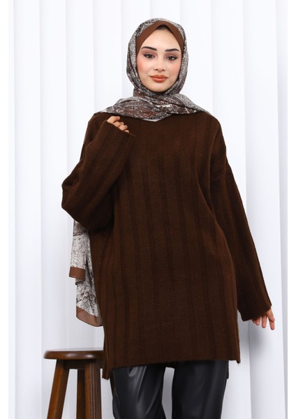 Kahverengi Yan Yırtmaçlı Fitilli Triko Tunik
