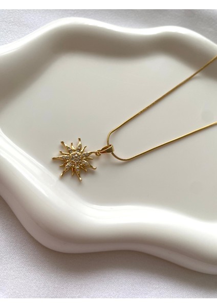 Alpjewel Işıltı Güneş Kolye