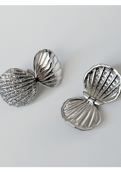 Açılır Kapanır Taşlı Deniz Kabuklu Silver Küpe fırsatları