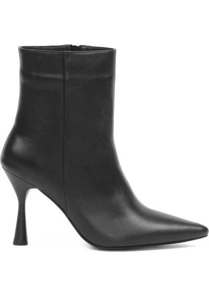 Kadın Siyah Fermuarlı İnce Topuklu Deri Bot
