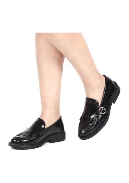 Kadın Siyah Tokalı Açma Deri Loafer