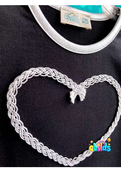 Alt Üst Takım Siyah Uzun Kol Üst Parlak Likralı Gümüş Lame Baskılı Etek.