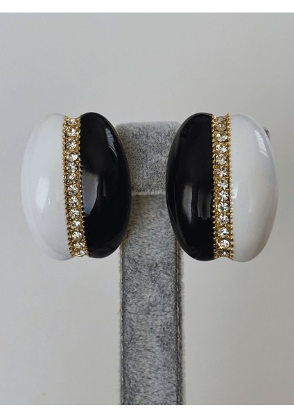 Siyah ve Beyaz Renkli Altın Taşlı Detaylı Büyük Küpe modelleri