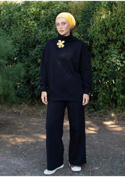 Sweatshirt Kemik Broş fırsatları