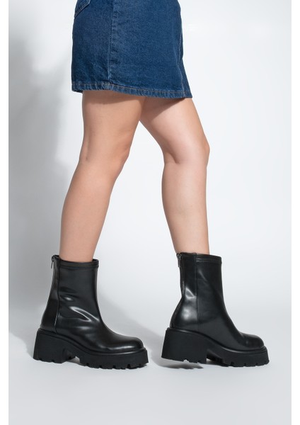 Kadın Arkadan Fermuarlı Kalın Topuklu Günlük Bot Lofani Siyah