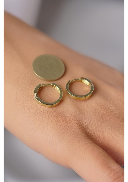 14 Ayar Altın Tektaş Detaylı Halka Küpe fırsatları