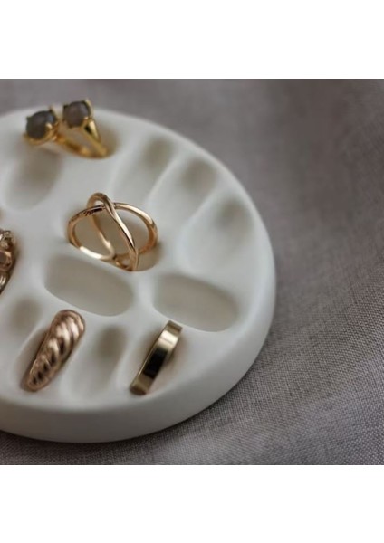 Modaevimde Yuvarlak Çok Gözlü Yüzük ve Takı Standı